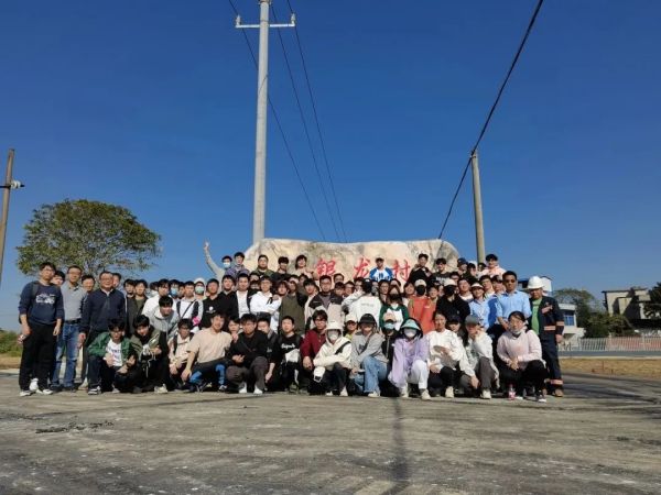 長(zhǎng)沙太空金路橋材料有限公司,雙鋼輪壓路機(jī),福格勒瀝青攤鋪機(jī),AC系列,AF系列,SBS系列